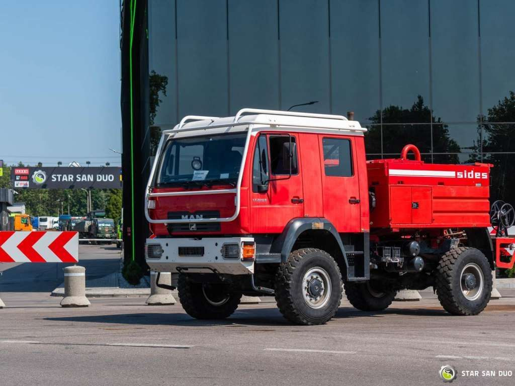 MAN LE220B 4x4 E Fire Truck Feuerwehr - Veoauto: pilt 5 MAN LE220B 4x4 E Fire Truck Feuerwehr - Veoauto: pilt 5