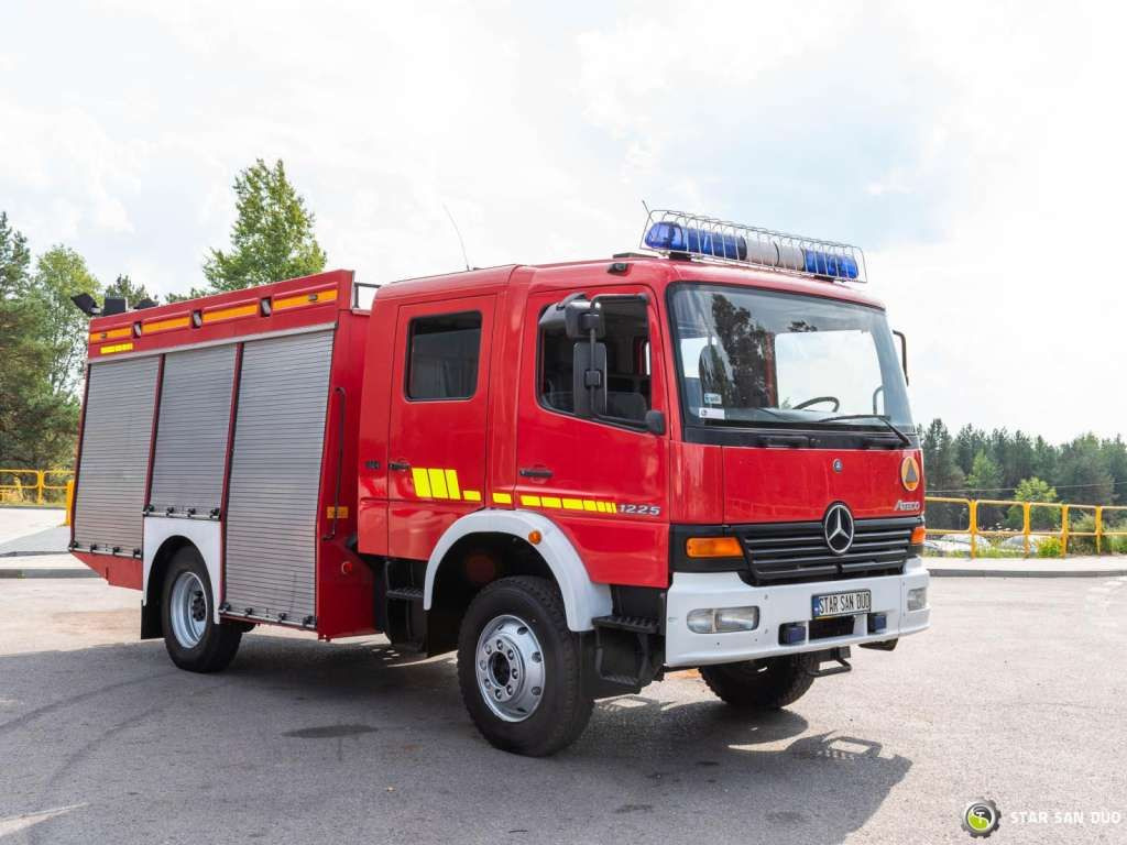 Mercedes-Benz 4x4 ATEGO 1225 CNBOP Fire Brigade - Veoauto: pilt 2 Mercedes-Benz 4x4 ATEGO 1225 CNBOP Fire Brigade - Veoauto: pilt 2