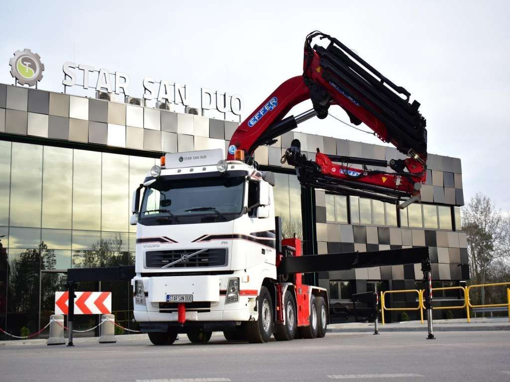 Volvo FH 520 8x2 EFFER 850 Fly Jib Winch 5th - Kraanaga veoauto, Sadulveok: pilt 2 Volvo FH 520 8x2 EFFER 850 Fly Jib Winch 5th - Kraanaga veoauto, Sadulveok: pilt 2