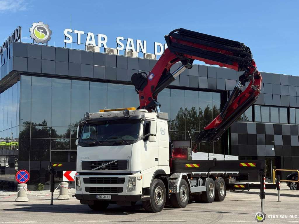 Volvo FH 520 8x4 HMF THOR K6 Fly Jib Euro 4 Winch - Kraanaga veoauto: pilt 4 Volvo FH 520 8x4 HMF THOR K6 Fly Jib Euro 4 Winch - Kraanaga veoauto: pilt 4