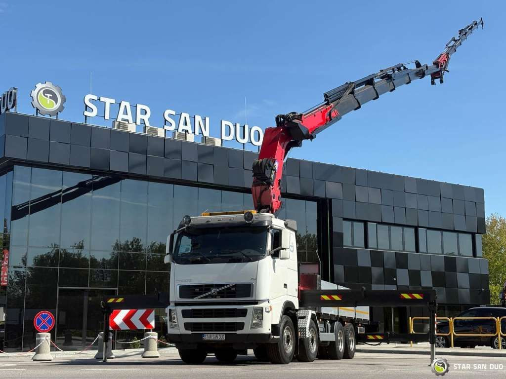 Volvo FH 520 8x4 HMF THOR K6 Fly Jib Euro 4 Winch - Kraanaga veoauto: pilt 1 Volvo FH 520 8x4 HMF THOR K6 Fly Jib Euro 4 Winch - Kraanaga veoauto: pilt 1