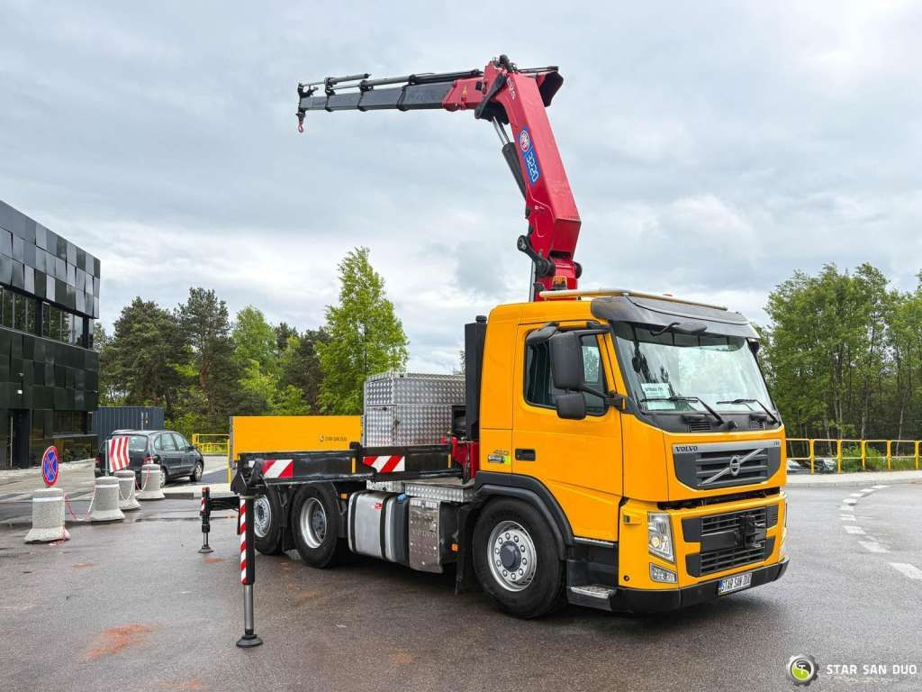 Volvo FM 460 6x4x4 HMF 3220 Crane HDS - Kraanaga veoauto: pilt 2 Volvo FM 460 6x4x4 HMF 3220 Crane HDS - Kraanaga veoauto: pilt 2