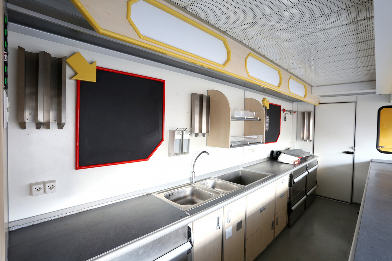 Verkaufsanhänger BORCO HÖHNS - Toitlustus haagis: pilt 5 Verkaufsanhänger BORCO HÖHNS - Toitlustus haagis: pilt 5