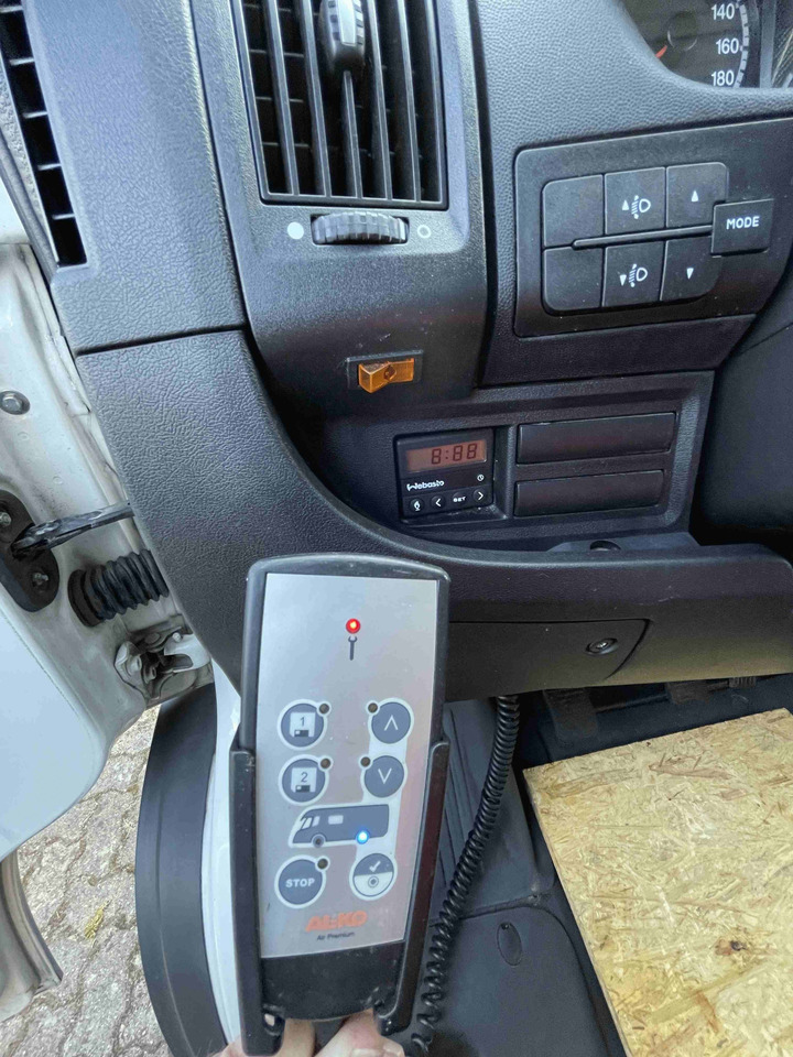 Wochenmarktmobil RKB - Toiduauto: pilt 2 Wochenmarktmobil RKB - Toiduauto: pilt 2