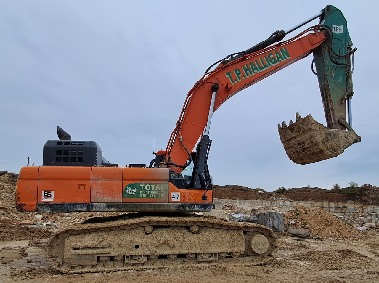 DOOSAN DX 420 LC - Lintekskavaator: pilt 2 DOOSAN DX 420 LC - Lintekskavaator: pilt 2