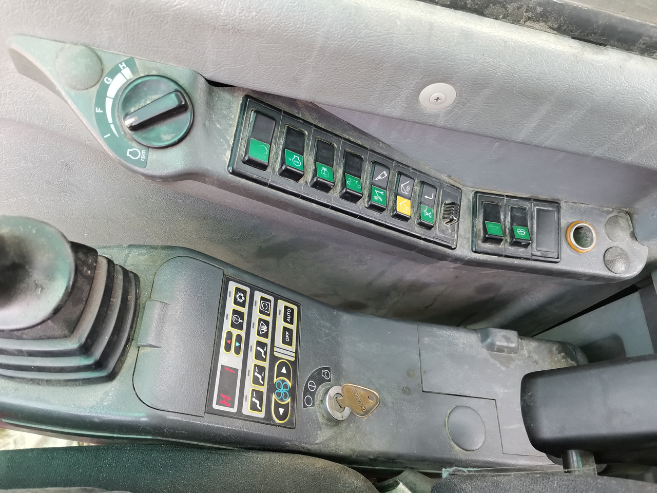 Lintekskavaator VOLVO 700 B: pilt 13 Lintekskavaator VOLVO 700 B: pilt 13