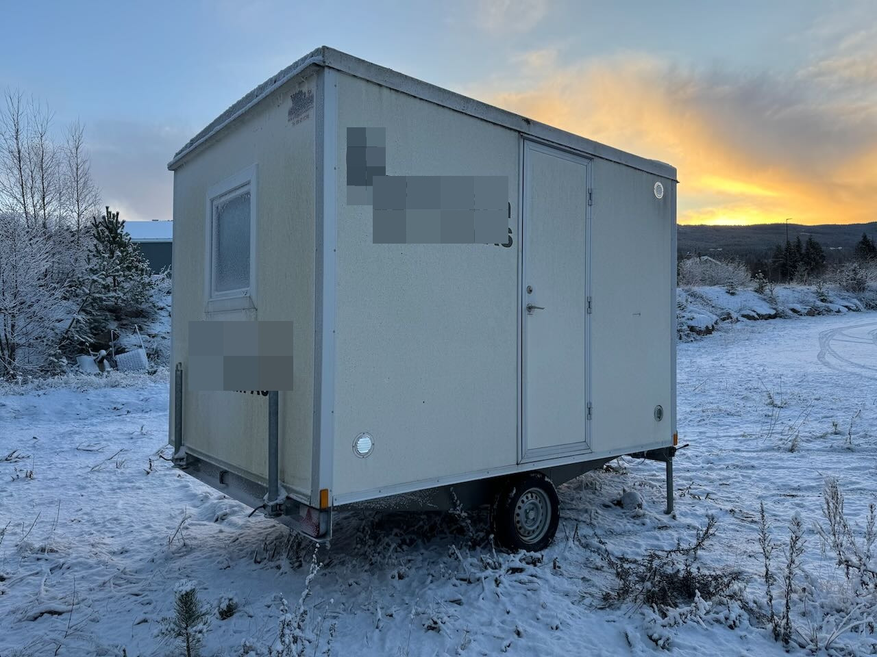 Arbeidsbrakke m/ forbrenningstoalett - Ehitusmahuti: pilt 3 Arbeidsbrakke m/ forbrenningstoalett - Ehitusmahuti: pilt 3