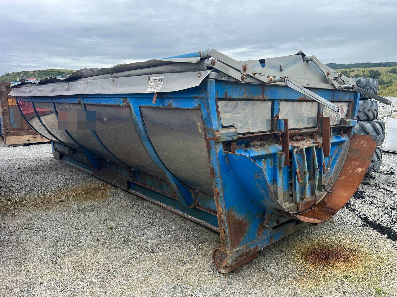 Asfaltbalje m/ krokramme ,manuelt kapell og hydraulisk Baklem - Multilift konteiner: pilt 1 Asfaltbalje m/ krokramme ,manuelt kapell og hydraulisk Baklem - Multilift konteiner: pilt 1