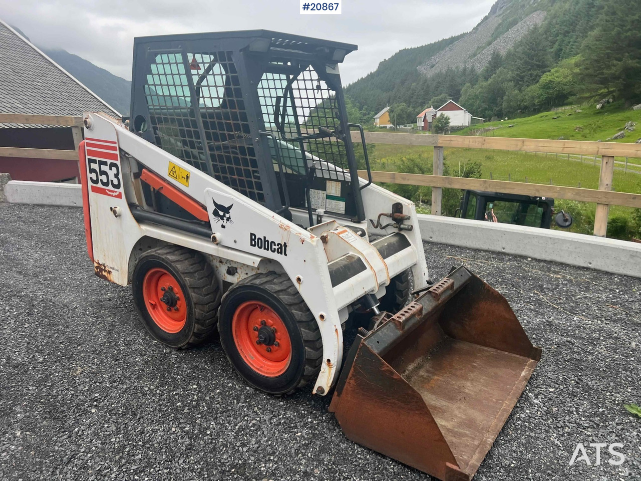 Bobcat 553 - Kompaktlaadur: pilt 2 Bobcat 553 - Kompaktlaadur: pilt 2