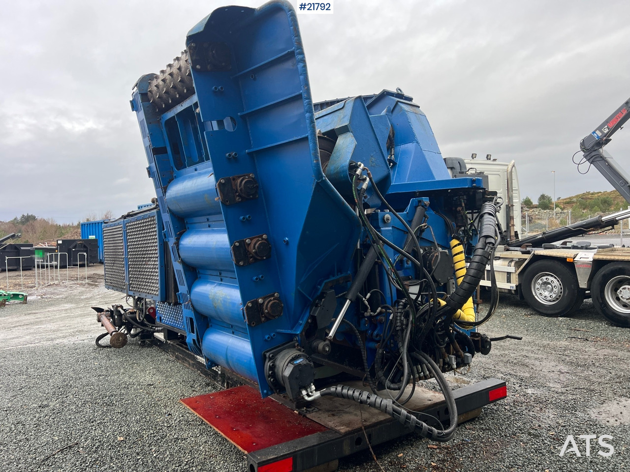 Bruks 806st Bio tre kverner m/ Epsilon palfinger m120l97 tømmerkrane - Puiduhakkurid: pilt 5 Bruks 806st Bio tre kverner m/ Epsilon palfinger m120l97 tømmerkrane - Puiduhakkurid: pilt 5