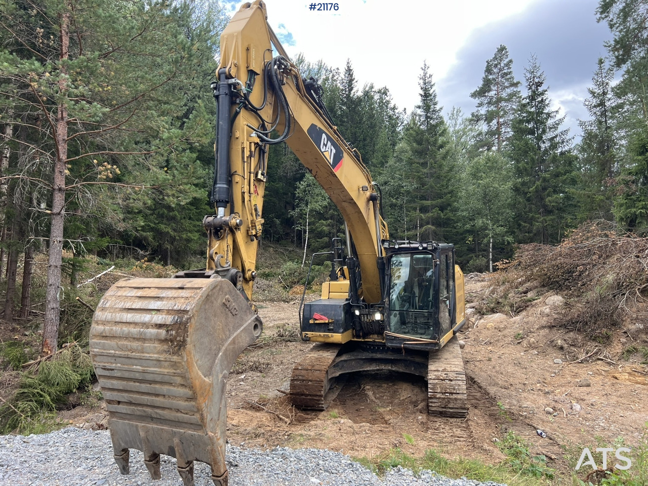 Caterpillar 320 ELRR gravemaskin m/ tannskuffe SE VIDEO - Lintekskavaator: pilt 2 Caterpillar 320 ELRR gravemaskin m/ tannskuffe SE VIDEO - Lintekskavaator: pilt 2