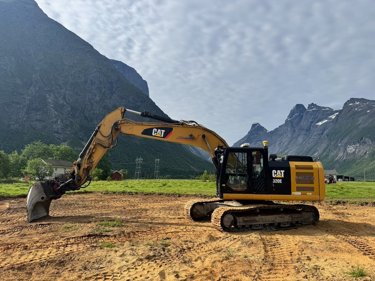 Caterpillar 320EL - Lintekskavaator: pilt 2 Caterpillar 320EL - Lintekskavaator: pilt 2