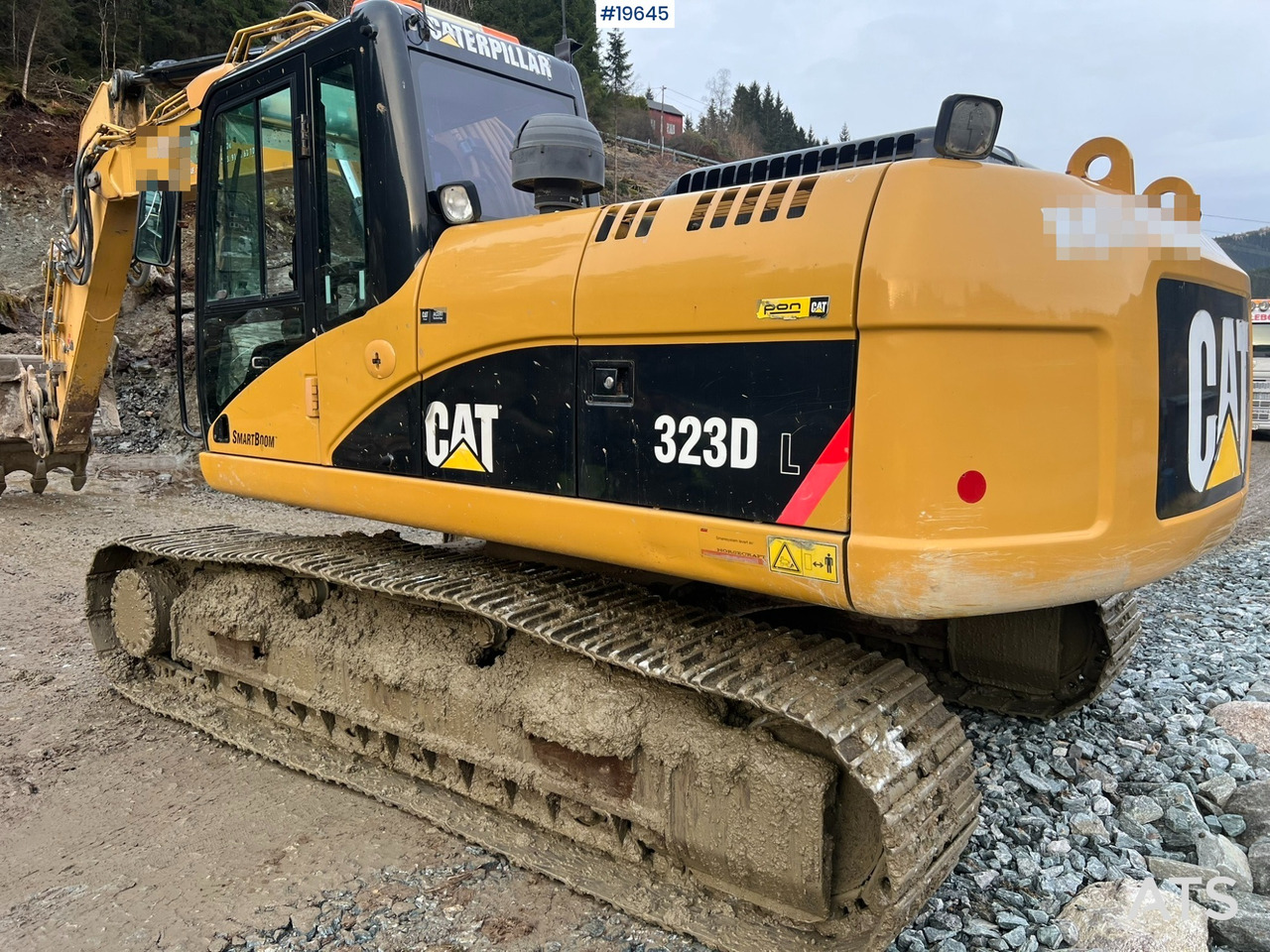 Caterpillar 323D - Ekskavaator: pilt 2 Caterpillar 323D - Ekskavaator: pilt 2