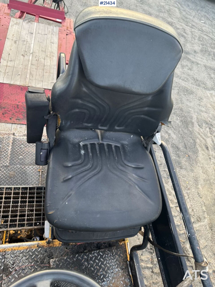 Asfaldilaotur Caterpillar AP 300: pilt 32