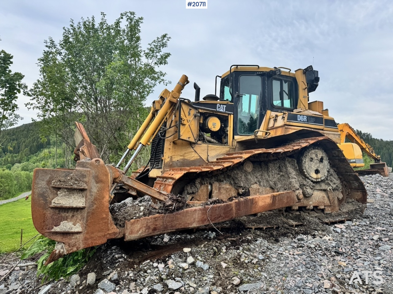 Caterpillar D6R LGP - Buldooser: pilt 2 Caterpillar D6R LGP - Buldooser: pilt 2