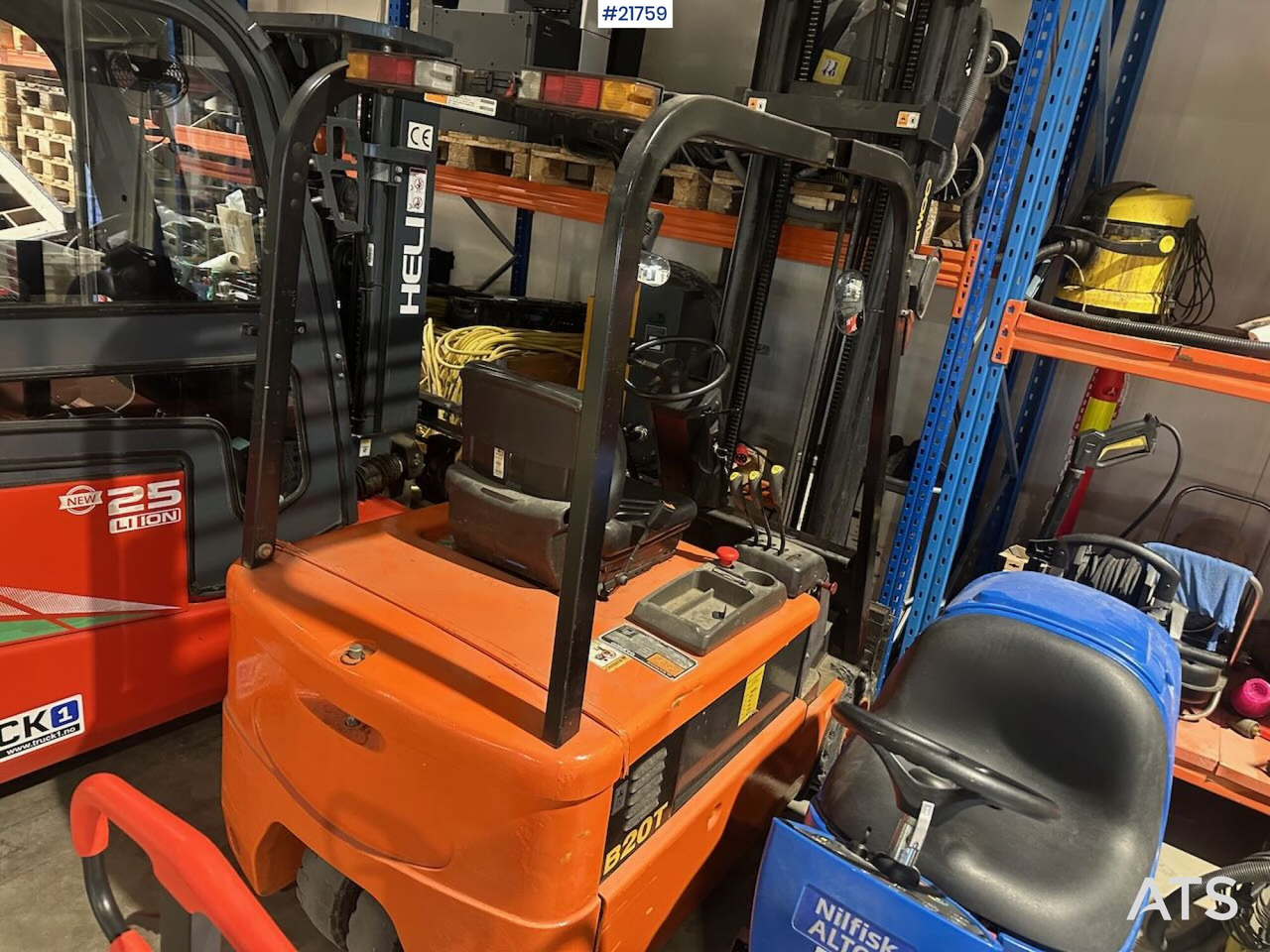 Daewoo B20T truck m/ 4,5 m løftehøyde - Madal platvormpoolhaagis: pilt 1 Daewoo B20T truck m/ 4,5 m løftehøyde - Madal platvormpoolhaagis: pilt 1