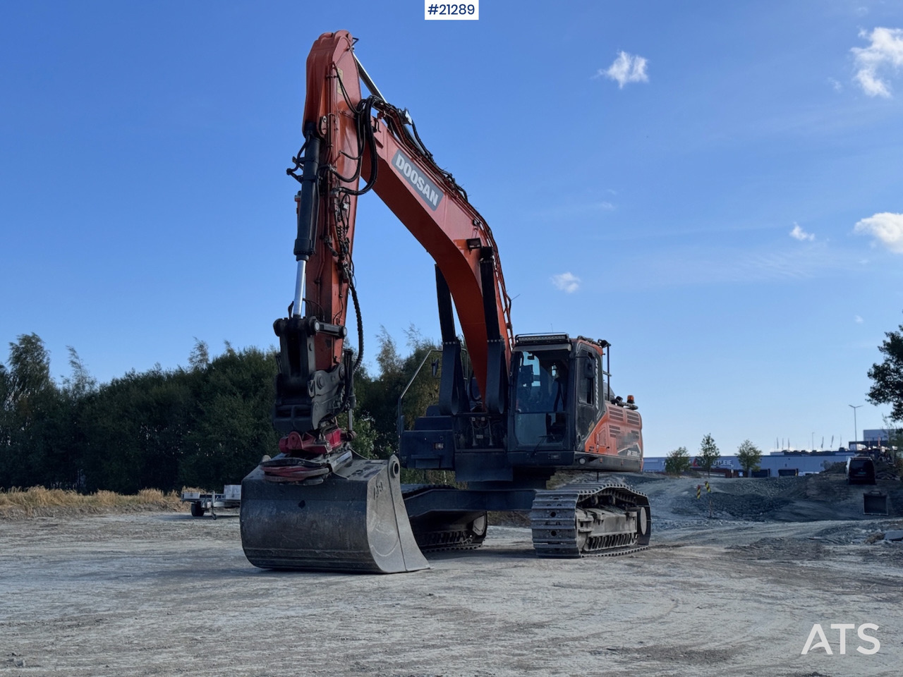 Doosan DX-300LC7 - Lintekskavaator: pilt 3 Doosan DX-300LC7 - Lintekskavaator: pilt 3