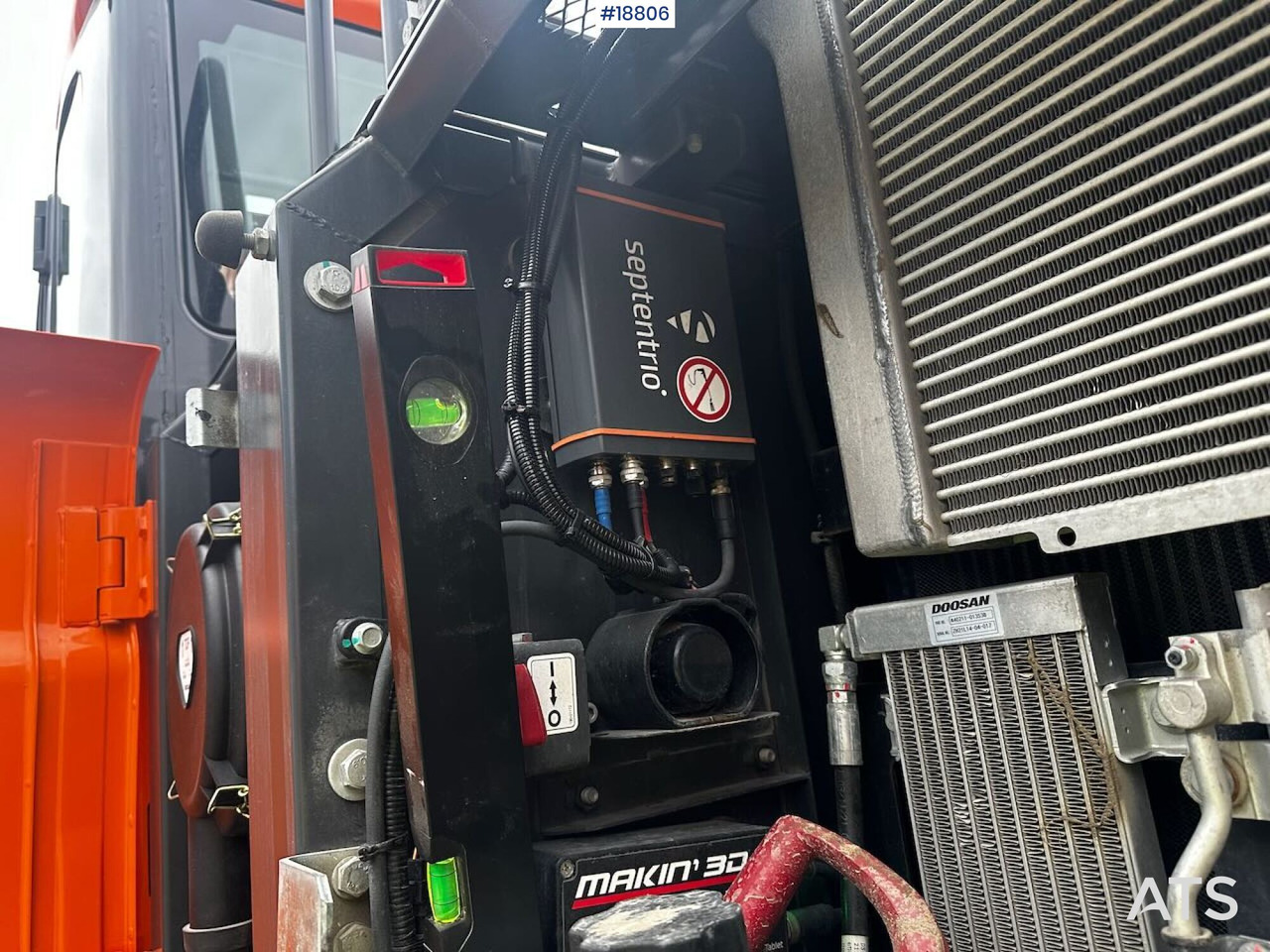 Ekskavaator Doosan DX225LC: pilt 15