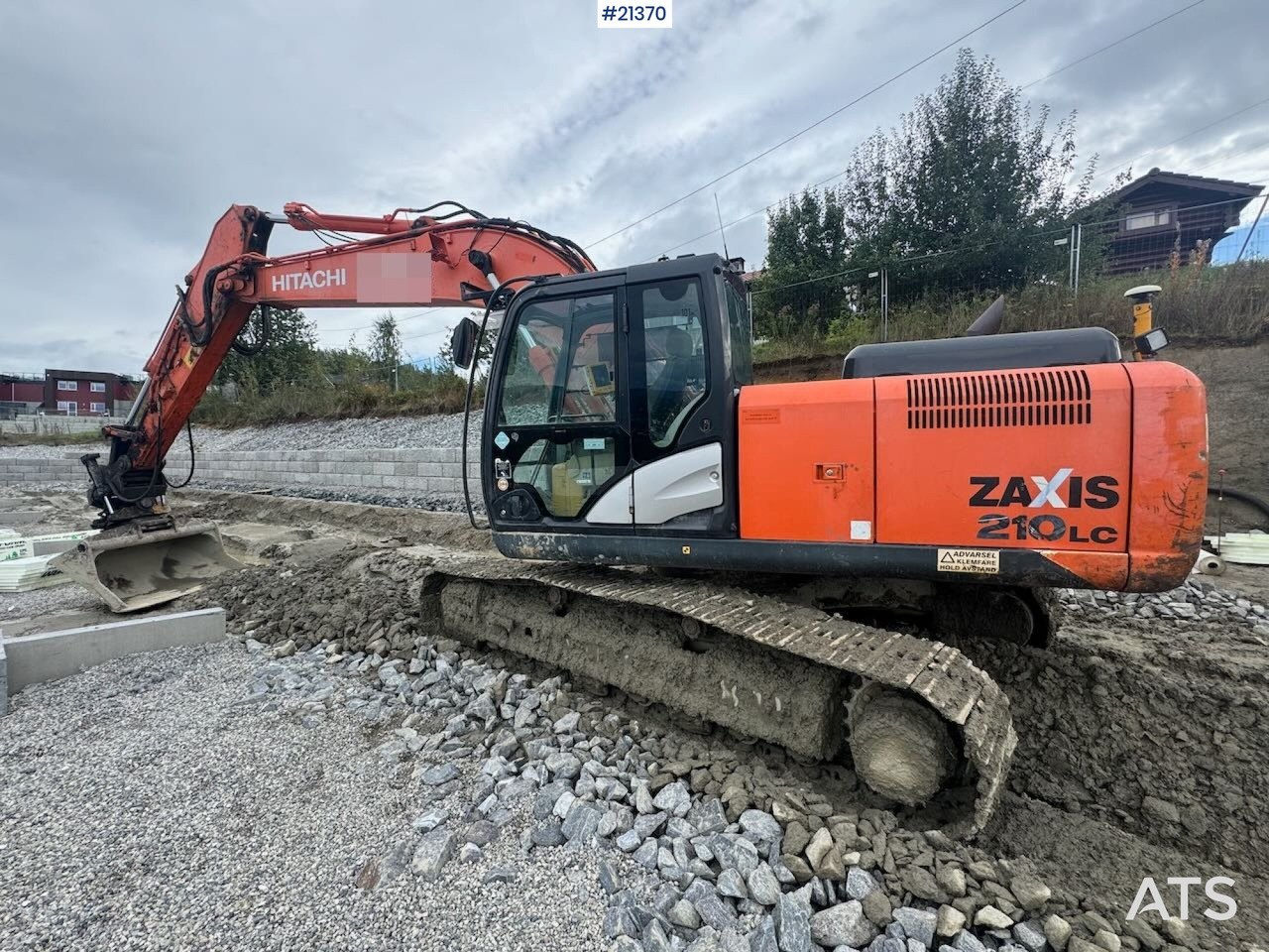 Hitachi ZX210LC-5B Beltegraver m/ tilt, skuffe og GPS. - Lintekskavaator: pilt 1 Hitachi ZX210LC-5B Beltegraver m/ tilt, skuffe og GPS. - Lintekskavaator: pilt 1