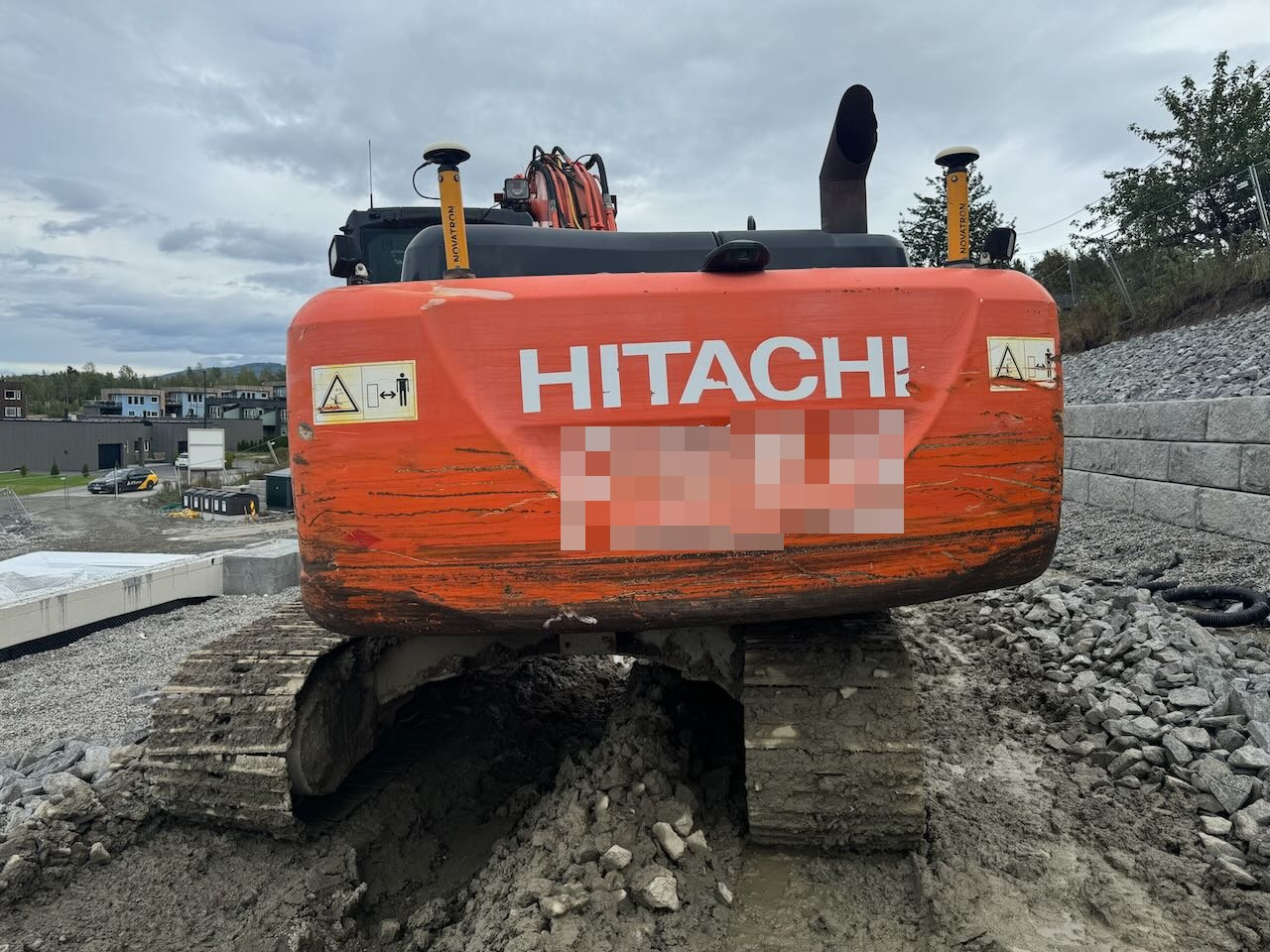 Hitachi ZX210LC-5B Beltegraver m/ tilt, skuffe og GPS. - Lintekskavaator: pilt 2 Hitachi ZX210LC-5B Beltegraver m/ tilt, skuffe og GPS. - Lintekskavaator: pilt 2