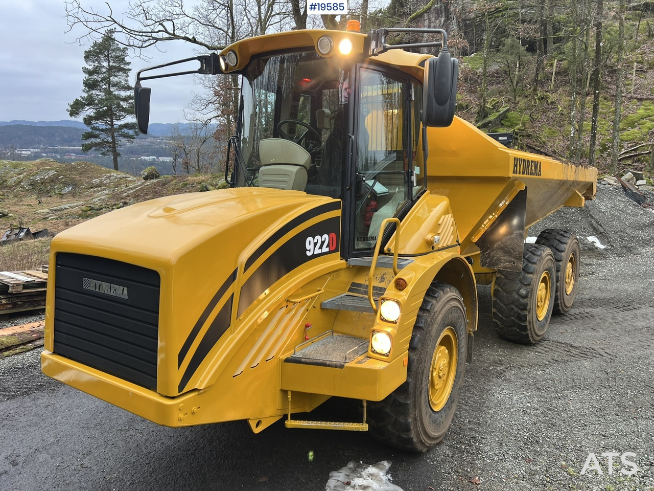 Hydrema 922D Dumper m / hvite skilt - Kallur: pilt 1 Hydrema 922D Dumper m / hvite skilt - Kallur: pilt 1