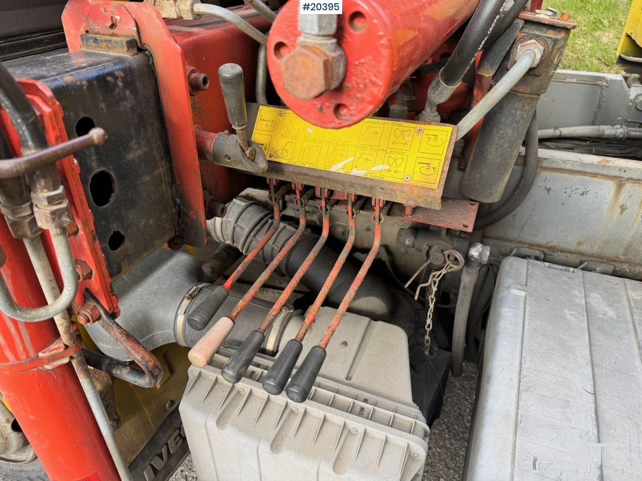 Puksiirauto Iveco 75E15: pilt 26