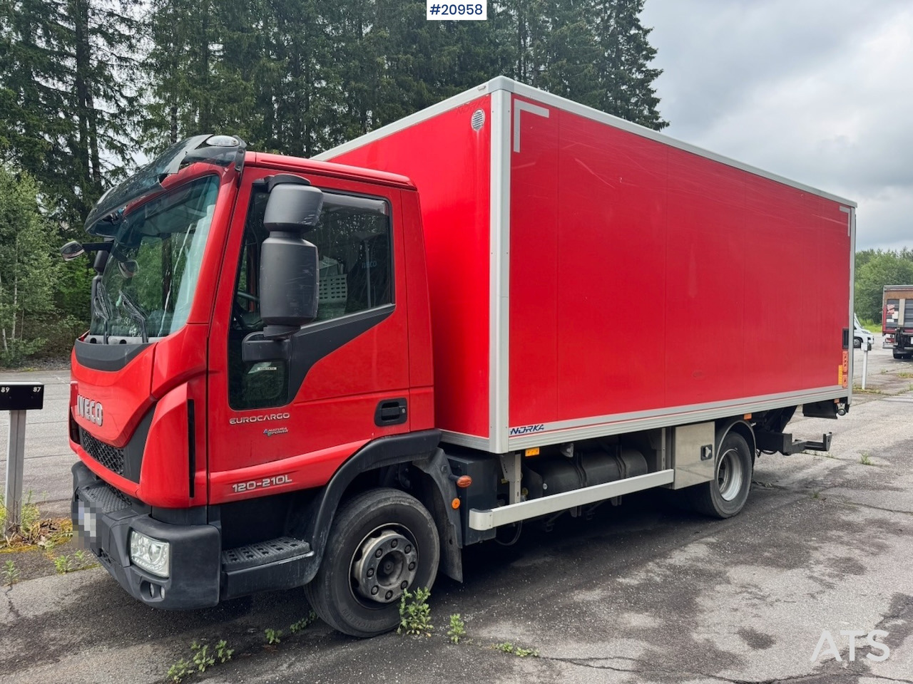 Iveco EuroCargo 120-210L - Kasti veoauto: pilt 2 Iveco EuroCargo 120-210L - Kasti veoauto: pilt 2