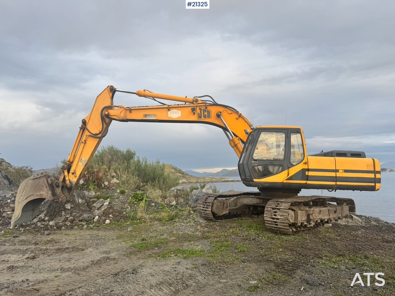 Jcb JS200LC - Lintekskavaator: pilt 2 Jcb JS200LC - Lintekskavaator: pilt 2