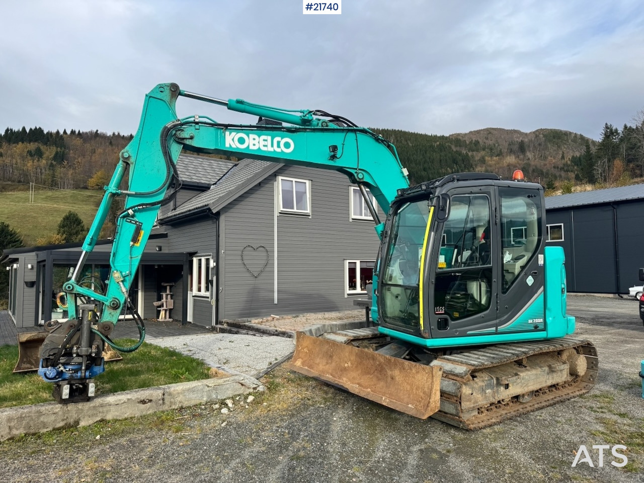 Kobelco 2018 Kobelco SK75SR-3E m/ Rototilt, 2 skuffer og Klype. 1850 timer! - Lintekskavaator: pilt 2 Kobelco 2018 Kobelco SK75SR-3E m/ Rototilt, 2 skuffer og Klype. 1850 timer! - Lintekskavaator: pilt 2