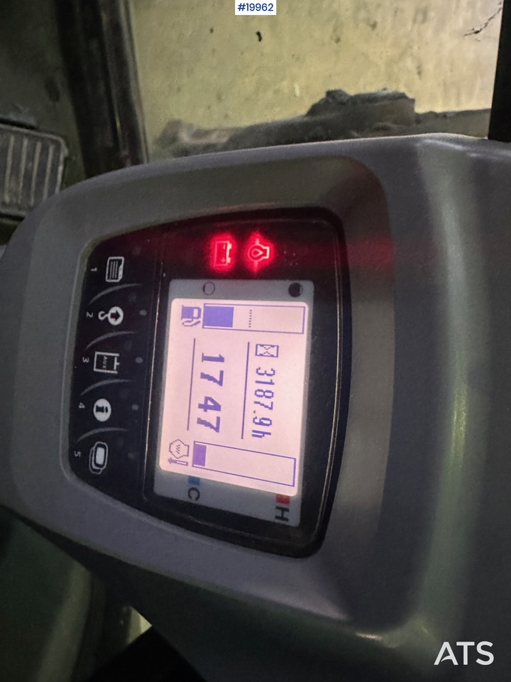 Ekskavaator Kubota KX057-4: pilt 39