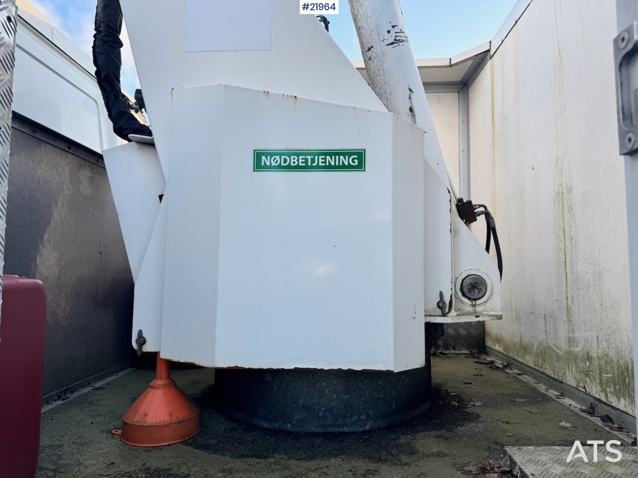 Veoautolt tõusev platvorm MAN 2010 MAN TGM 15.250 Liftbil m/ 18 m Arbeidshøyde. 132 000 km!: pilt 26 Veoautolt tõusev platvorm MAN 2010 MAN TGM 15.250 Liftbil m/ 18 m Arbeidshøyde. 132 000 km!: pilt 26