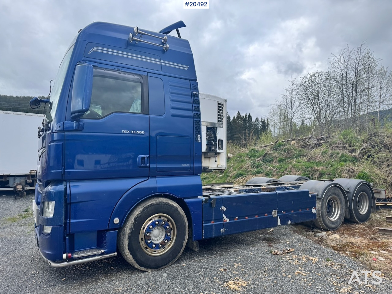 MAN TGX 33.560 - Kabiinišassiiga veoauto: pilt 2 MAN TGX 33.560 - Kabiinišassiiga veoauto: pilt 2