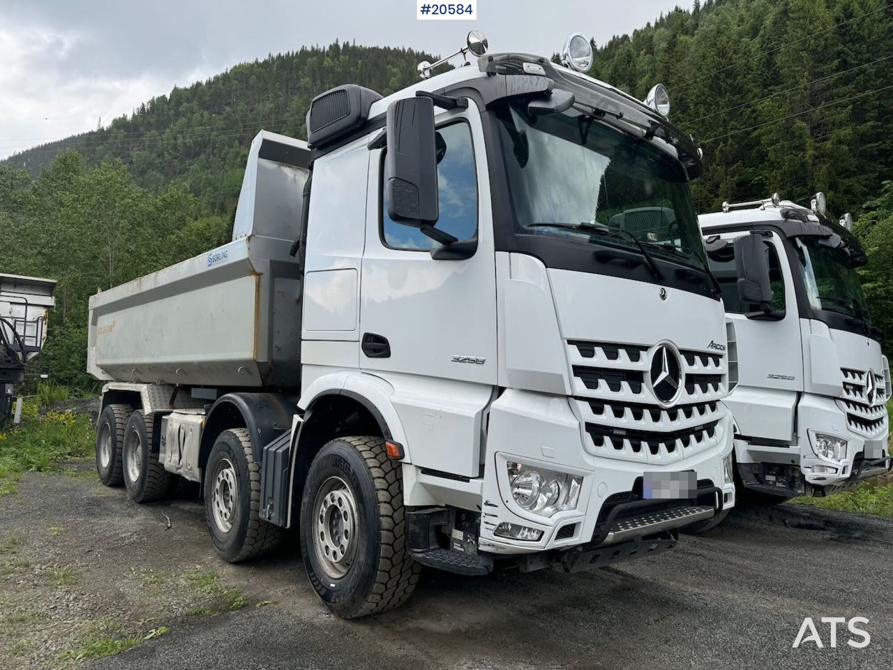Mercedes Arocs 3258 - Kallurauto: pilt 2 Mercedes Arocs 3258 - Kallurauto: pilt 2