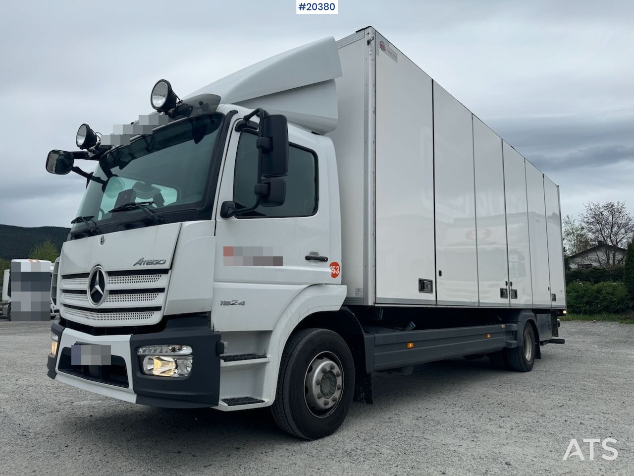 Mercedes Atego 1524 - Kasti veoauto: pilt 1 Mercedes Atego 1524 - Kasti veoauto: pilt 1