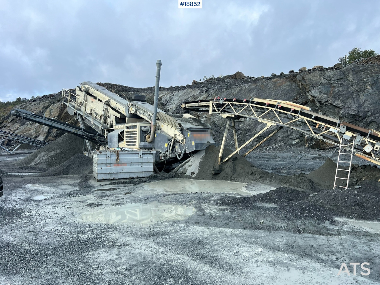 Metso Lokotrack LT220D Finknuser m/ sikt, matekasse og transportbånd - Mobiilne purusti: pilt 5 Metso Lokotrack LT220D Finknuser m/ sikt, matekasse og transportbånd - Mobiilne purusti: pilt 5
