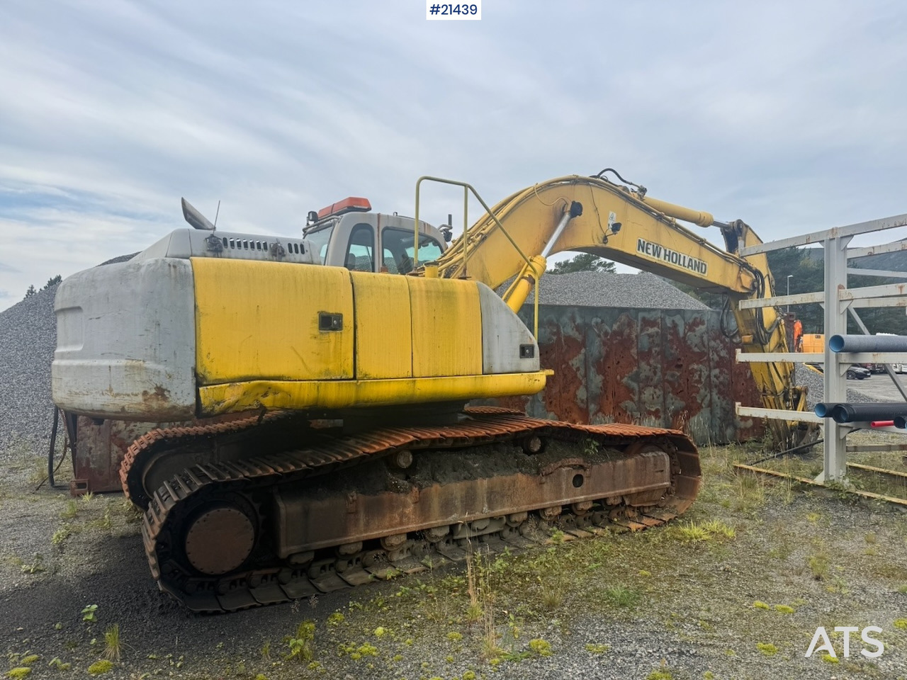 New Holland E305 - Lintekskavaator: pilt 1 New Holland E305 - Lintekskavaator: pilt 1