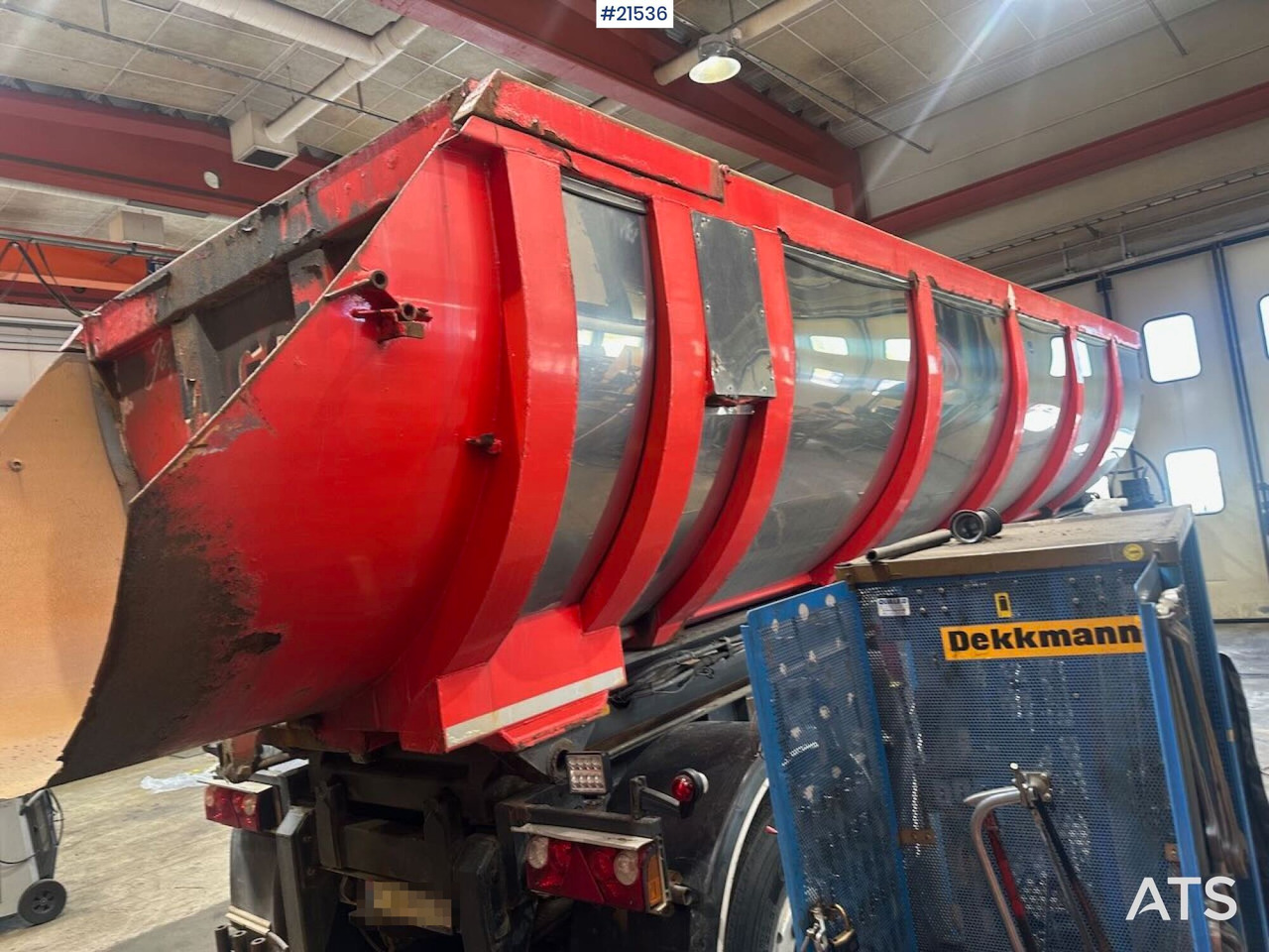 Nor-Slep SE-42 3 akslet tippsemi m/ kapellduk - Kallur-poolhaagis: pilt 5 Nor-Slep SE-42 3 akslet tippsemi m/ kapellduk - Kallur-poolhaagis: pilt 5