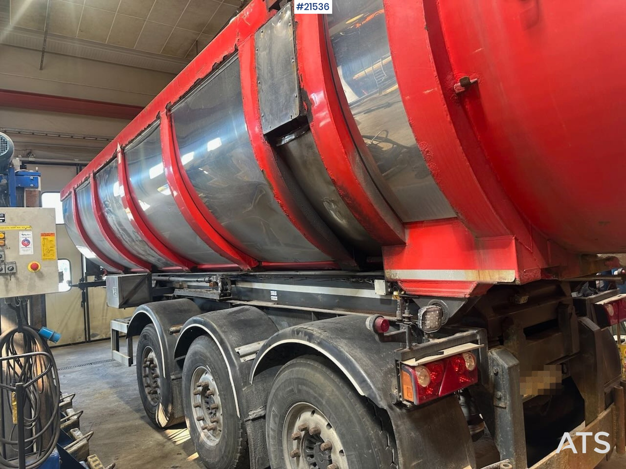 Nor-Slep SE-42 3 akslet tippsemi m/ kapellduk - Kallur-poolhaagis: pilt 3 Nor-Slep SE-42 3 akslet tippsemi m/ kapellduk - Kallur-poolhaagis: pilt 3