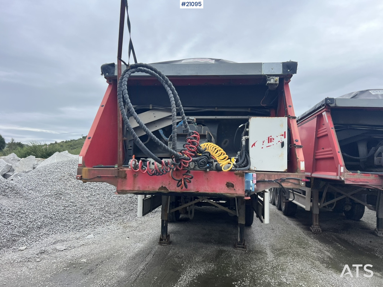 Fliegl Fahrzeugbau - Poolhaagis, Asfaldimasin: pilt 3 Fliegl Fahrzeugbau - Poolhaagis, Asfaldimasin: pilt 3