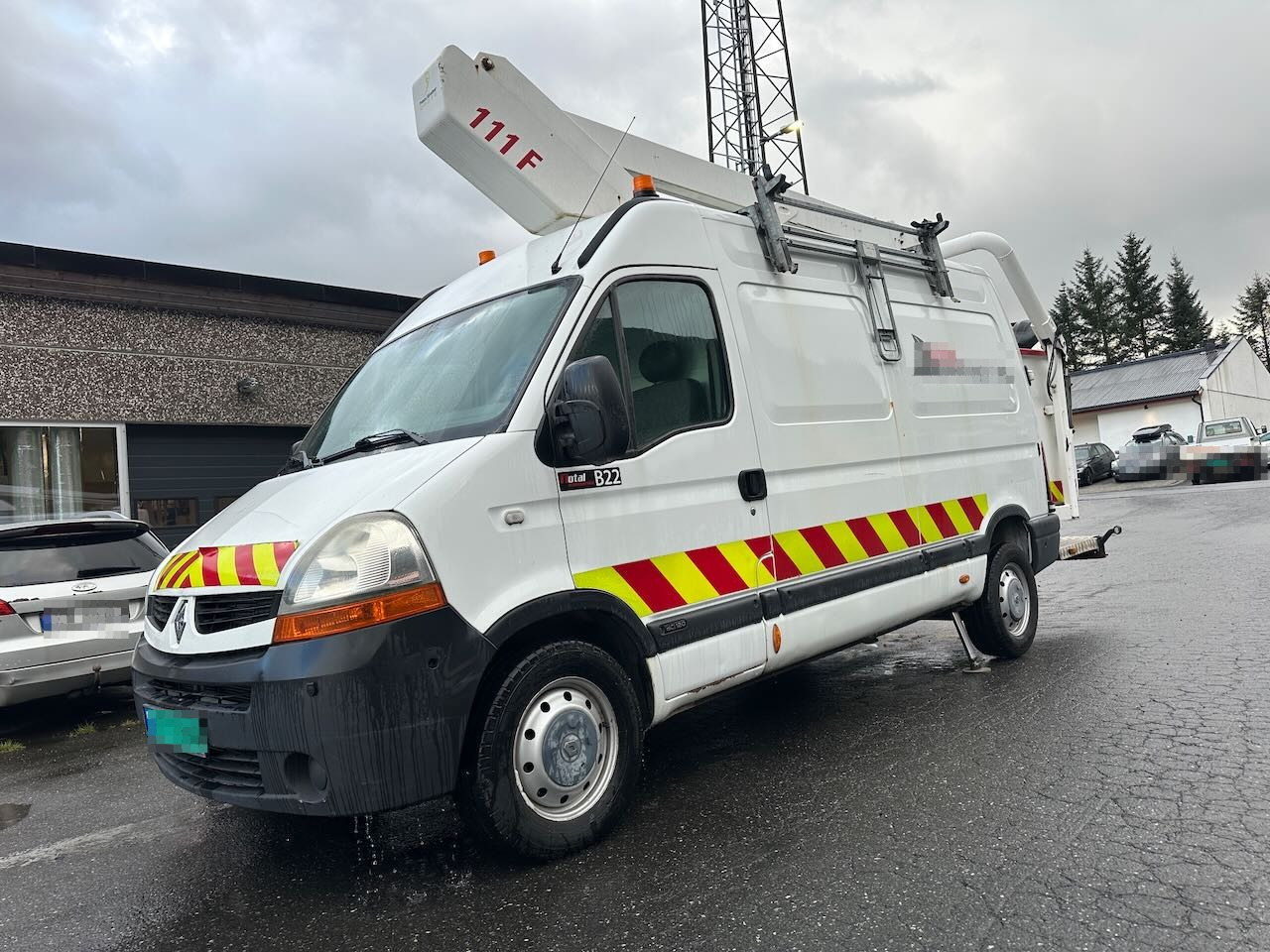 Renault Master - Veoautolt tõusev platvorm, Kaubik: pilt 1 Renault Master - Veoautolt tõusev platvorm, Kaubik: pilt 1
