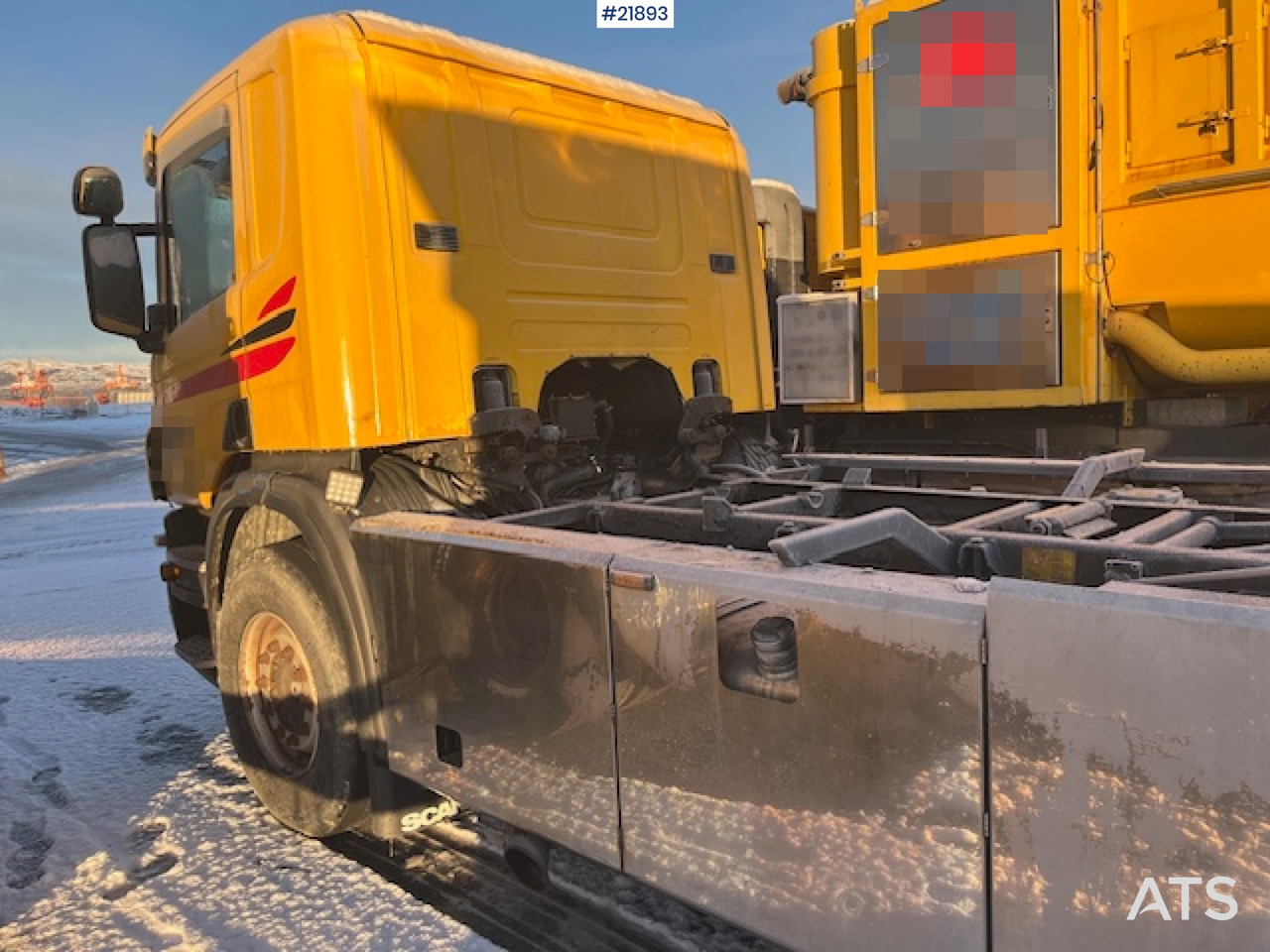 Scania P420 6x2 chassi m/ Tipp og defekt girkasse - Kabiinišassiiga veoauto: pilt 3 Scania P420 6x2 chassi m/ Tipp og defekt girkasse - Kabiinišassiiga veoauto: pilt 3