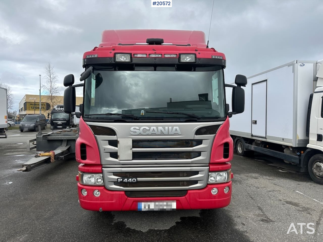 Scania P440 - Konteinerveduk/ Tõstukiga veoauto: pilt 2 Scania P440 - Konteinerveduk/ Tõstukiga veoauto: pilt 2