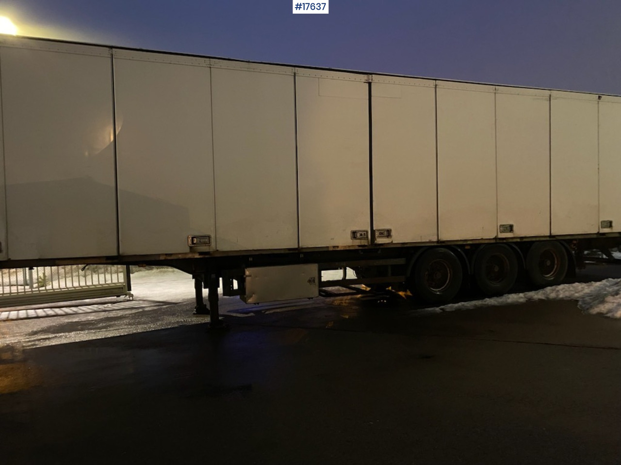 Schmitz Cargobull - Furgoonpoolhaagis: pilt 2 Schmitz Cargobull - Furgoonpoolhaagis: pilt 2