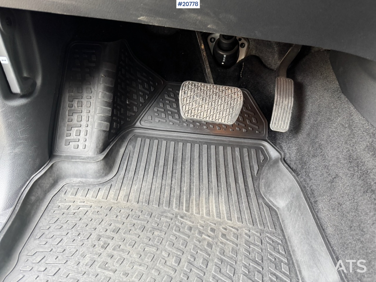 Auto Ssangyong REXTON: pilt 23
