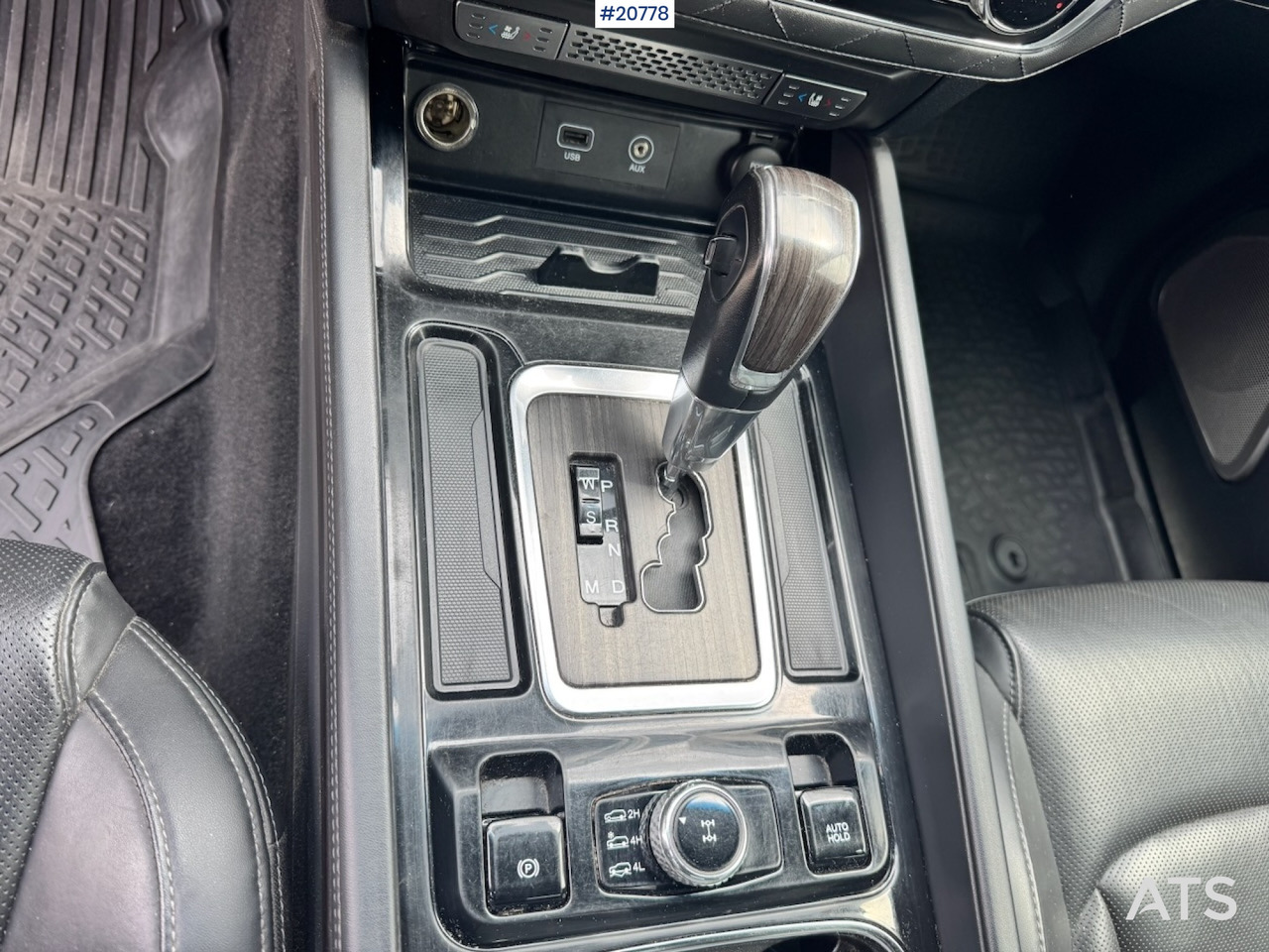 Auto Ssangyong REXTON: pilt 25