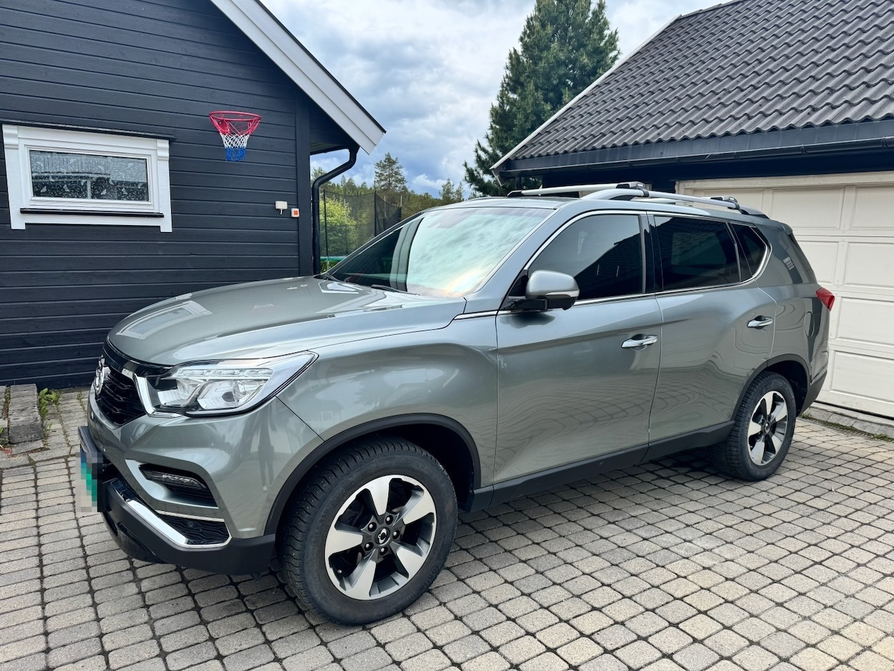Ssangyong REXTON - Auto: pilt 2 Ssangyong REXTON - Auto: pilt 2