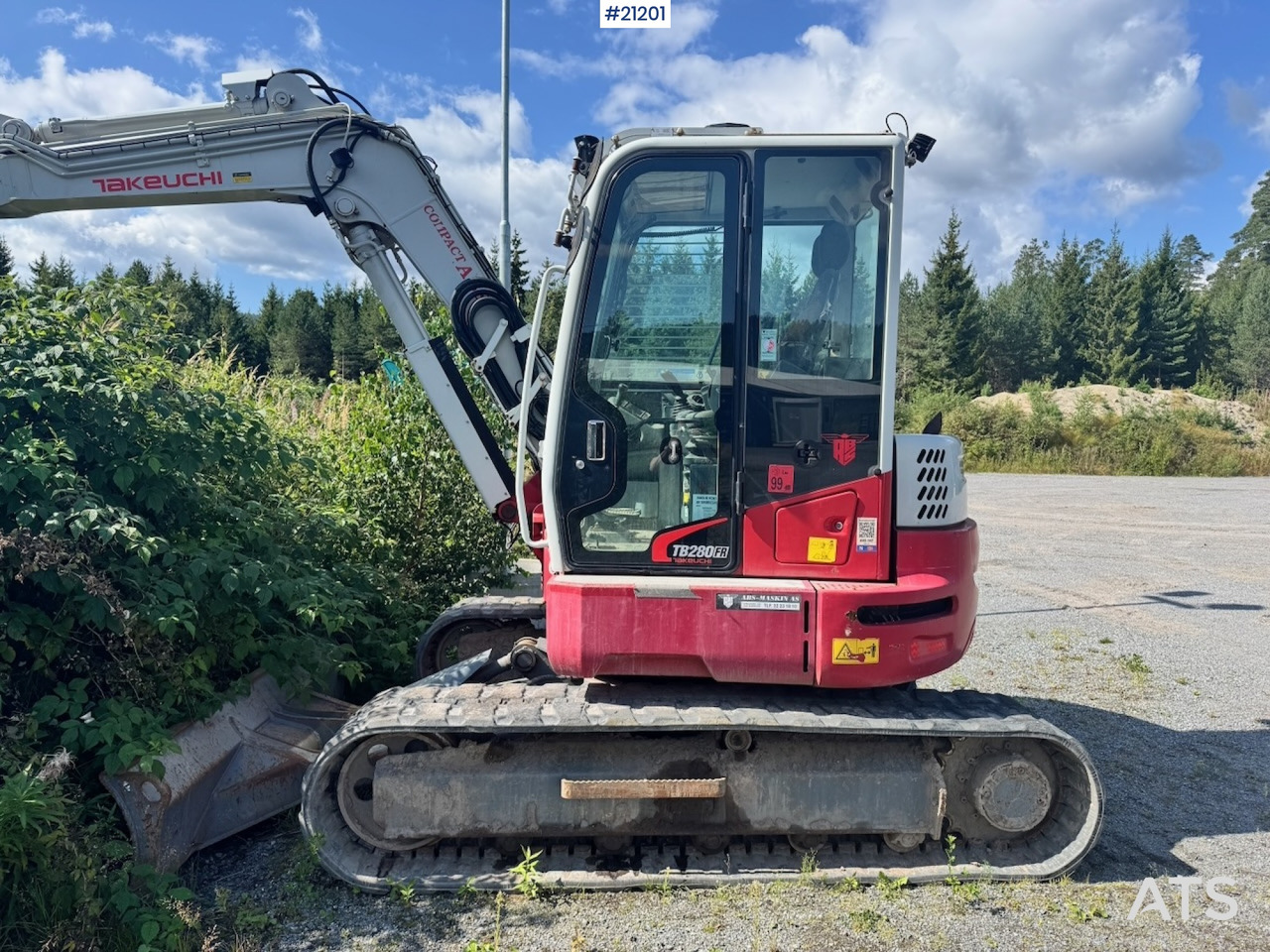 Takeuchi TB280FR - Lintekskavaator: pilt 2 Takeuchi TB280FR - Lintekskavaator: pilt 2