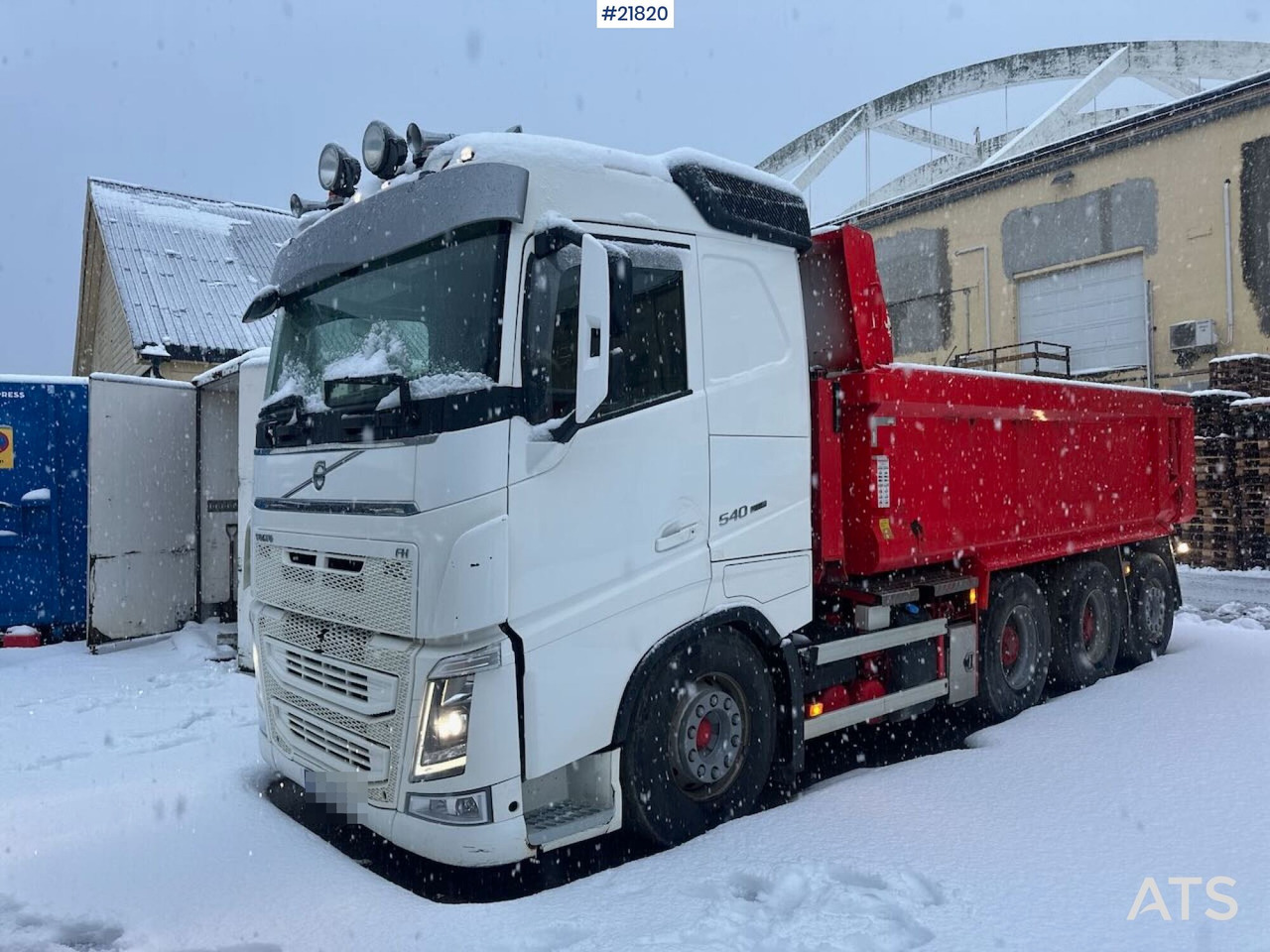 Volvo 2017 Volvo FH540 8x4 tippbil m/ ny dual clutch - Kallurauto: pilt 1 Volvo 2017 Volvo FH540 8x4 tippbil m/ ny dual clutch - Kallurauto: pilt 1