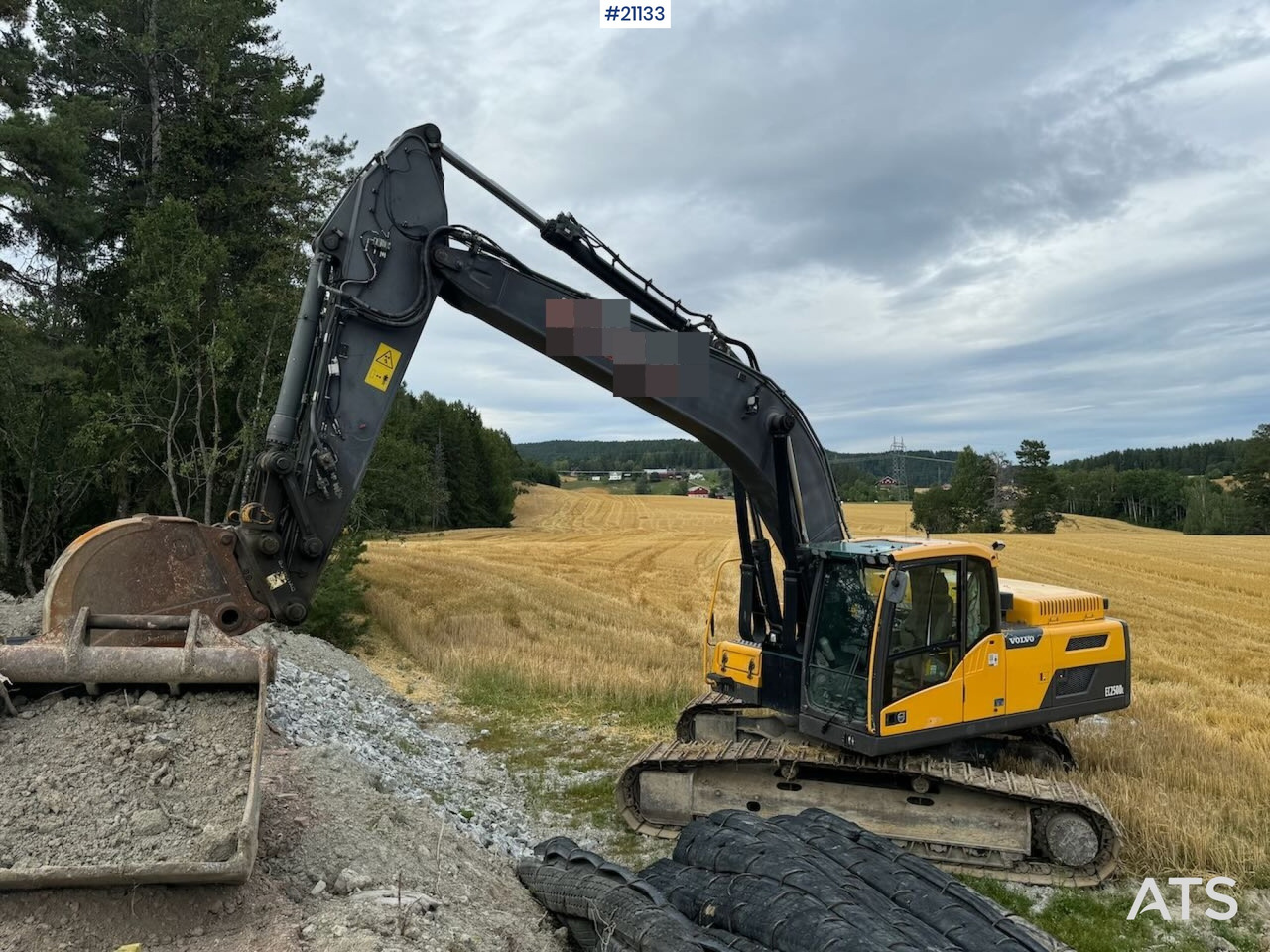 Volvo EC250DL - Lintekskavaator: pilt 1 Volvo EC250DL - Lintekskavaator: pilt 1