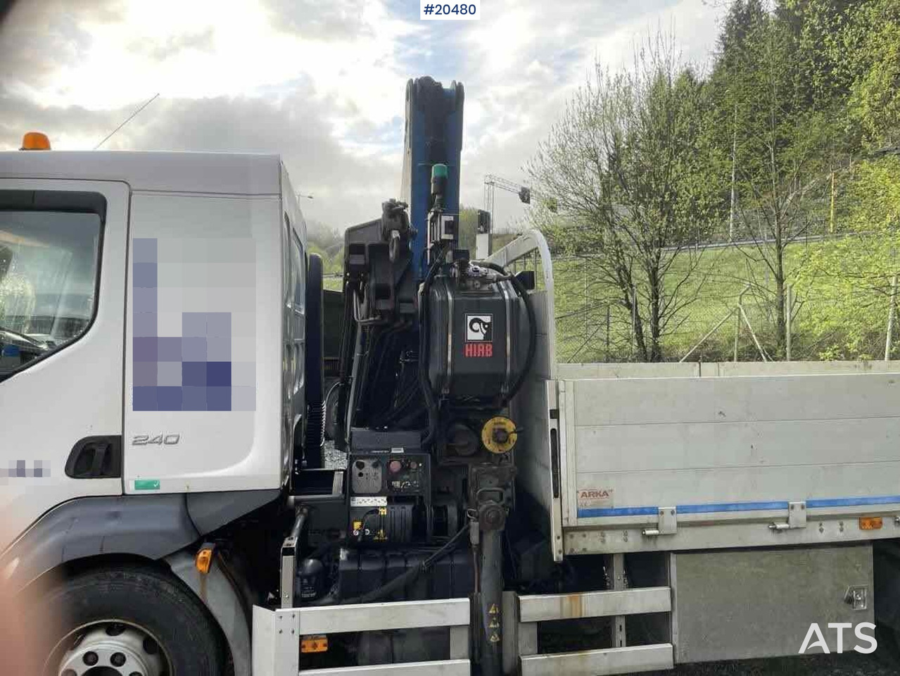 Volvo FL240 - Kraanaga veoauto, Madelveok/ Platvormveok: pilt 4 Volvo FL240 - Kraanaga veoauto, Madelveok/ Platvormveok: pilt 4